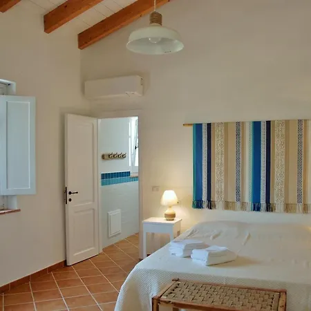 Giallo Limone 3* Teulada